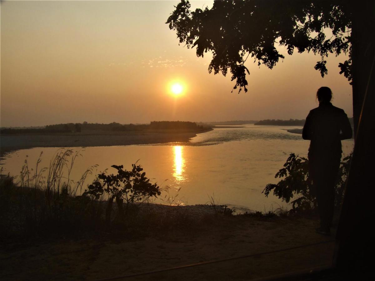 Mango Tree Lodge Bardiya Exterior foto