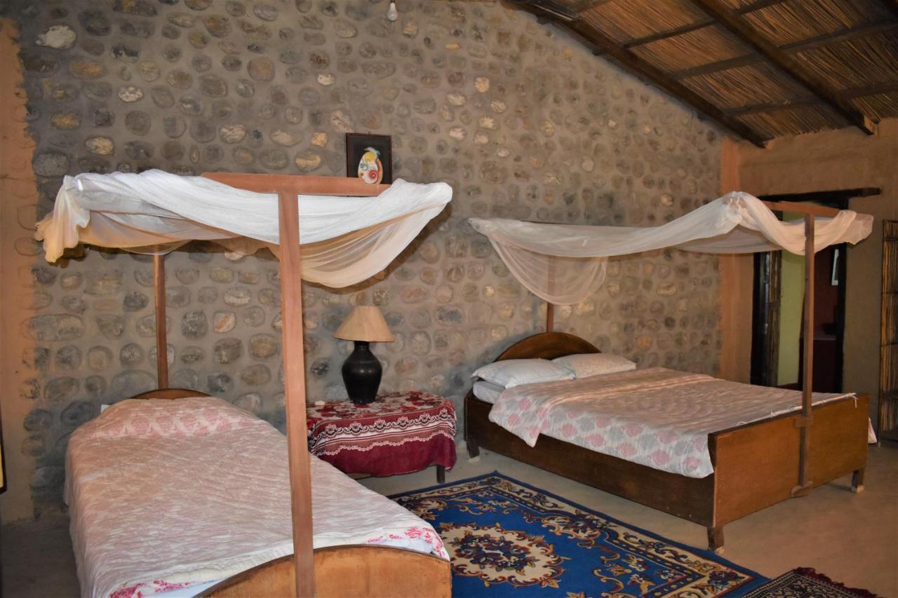 Mango Tree Lodge Bardiya Exterior foto